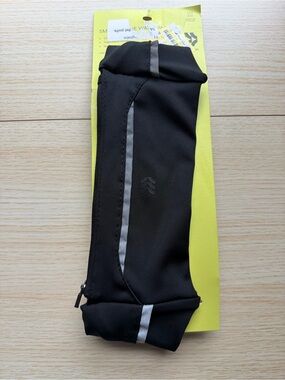 all in motion Black Reflective Running Belt
